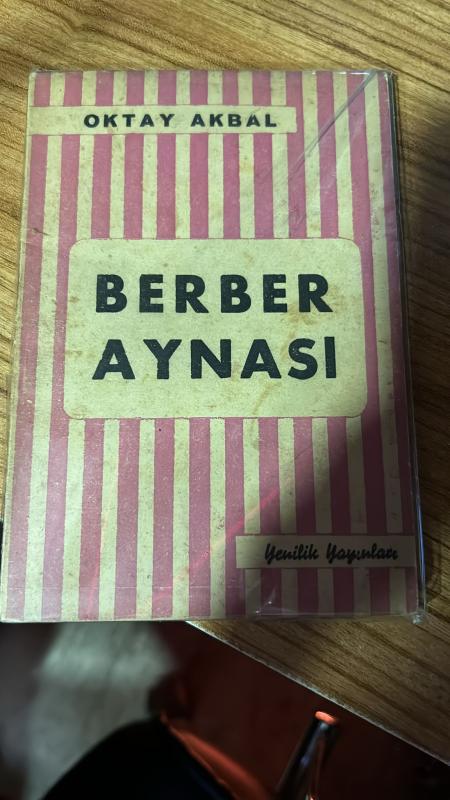 berber aynası - Oktay Akbal | Yeni ve İkinci El Ucuz Kitabın Adresi
